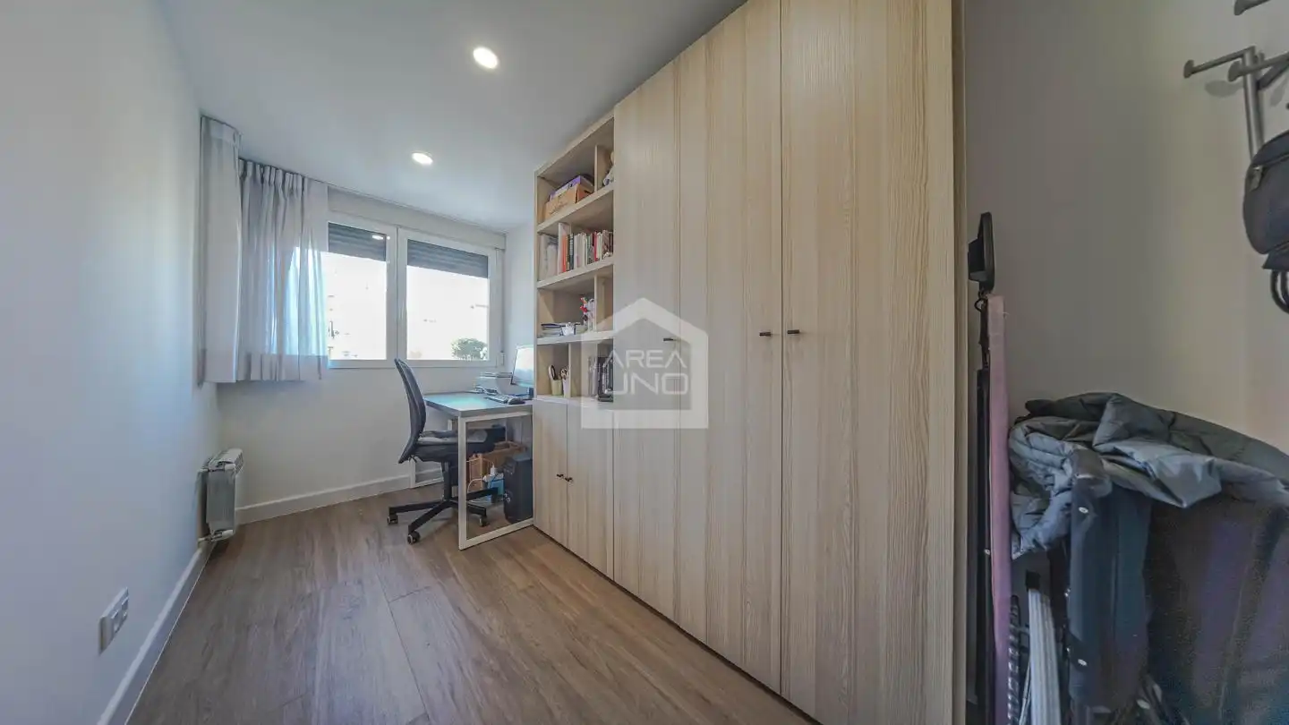 Habitación de Piso en venta en Alcorcón con Aire acondicionado, Calefacción y Terraza