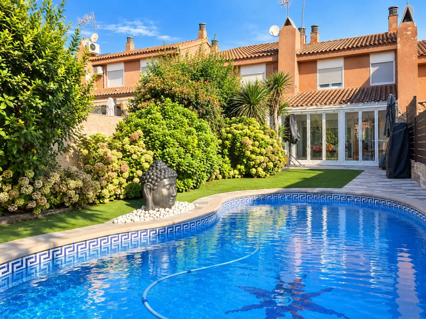 Casa a schiera con giardino in vendita a Carrer Pica d'Estats 16