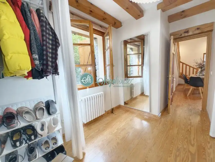 Casa o chalet en venta en Palazuelos de Eresma con Calefacción, Terraza y Amueblado