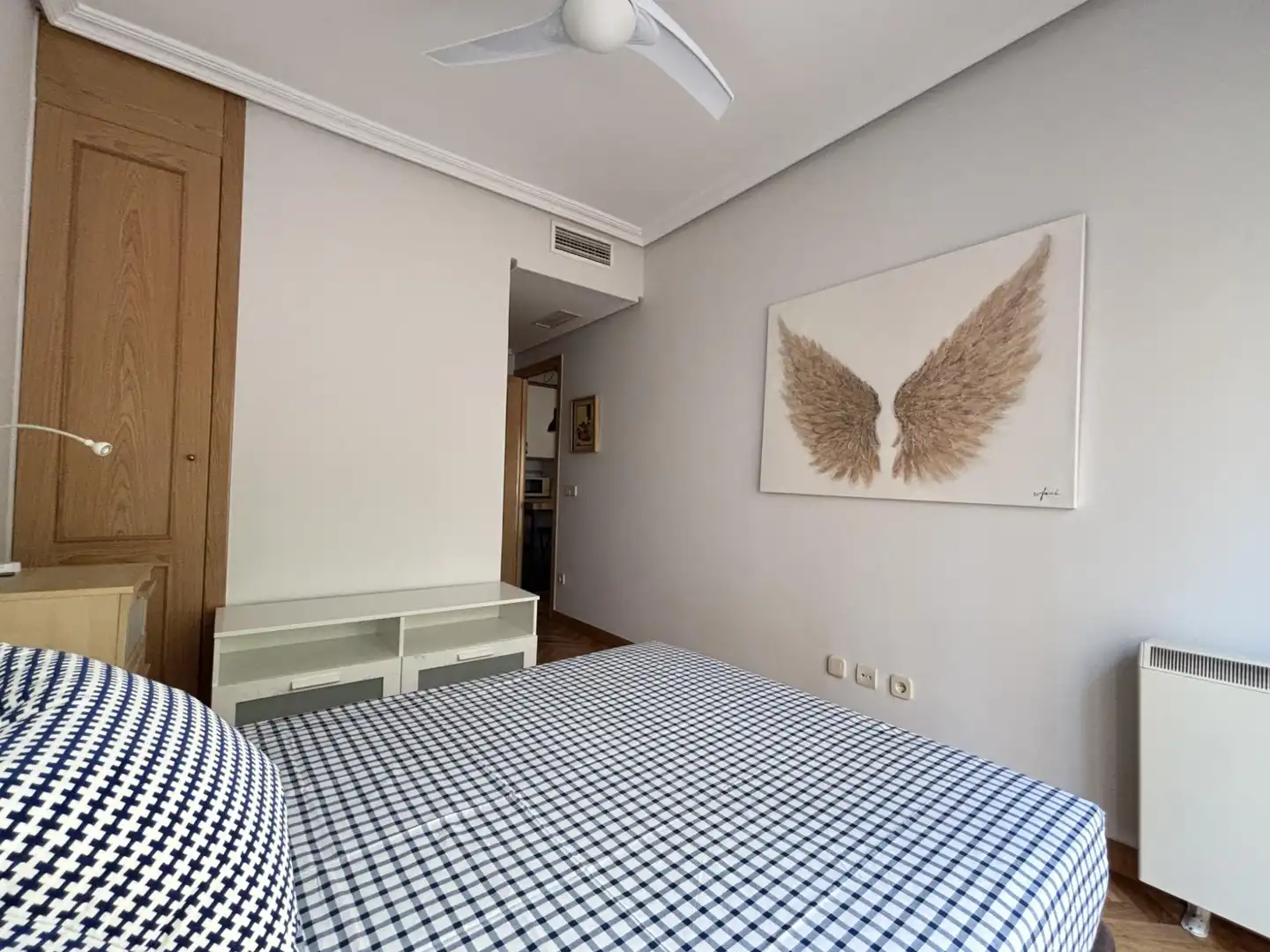 Schlafzimmer von Wohnung zur Miete in Madrid mit Klimaanlage, Heizung und Parkett