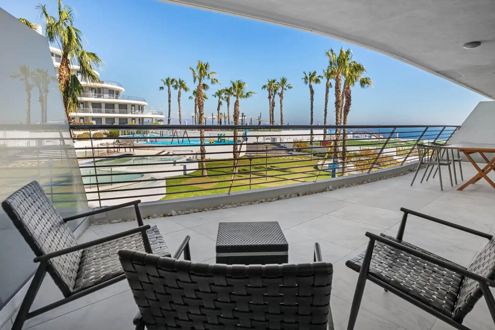 Terrassa de Apartament en venda en Elche / Elx amb Aire condicionat, Calefacció i Jardí privat