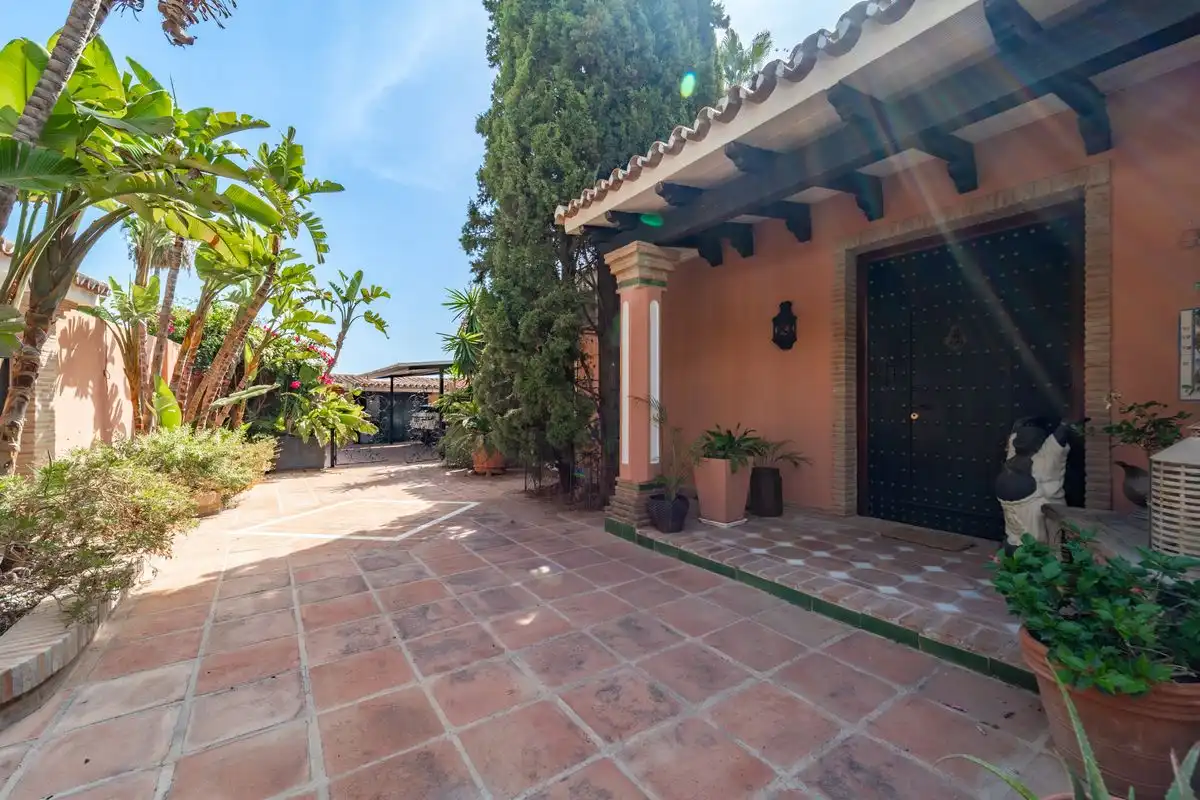Terrace of Houses for rent in Benahavís  with Air Conditioner, Heating and Private garden