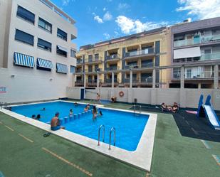 Piscina de Apartament en venda en Peñíscola / Peníscola amb Aire condicionat, Calefacció i Terrassa