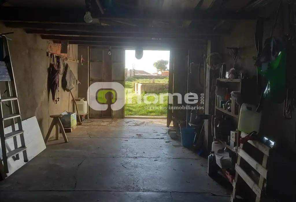 Casa o xalet en venda en Montamarta amb Jardí privat
