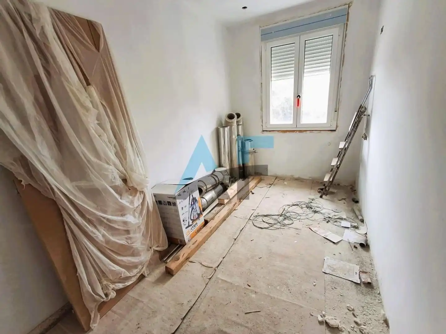 Casa o xalet en venda en Ourense Capital  amb Jardí privat, Terrassa i Traster