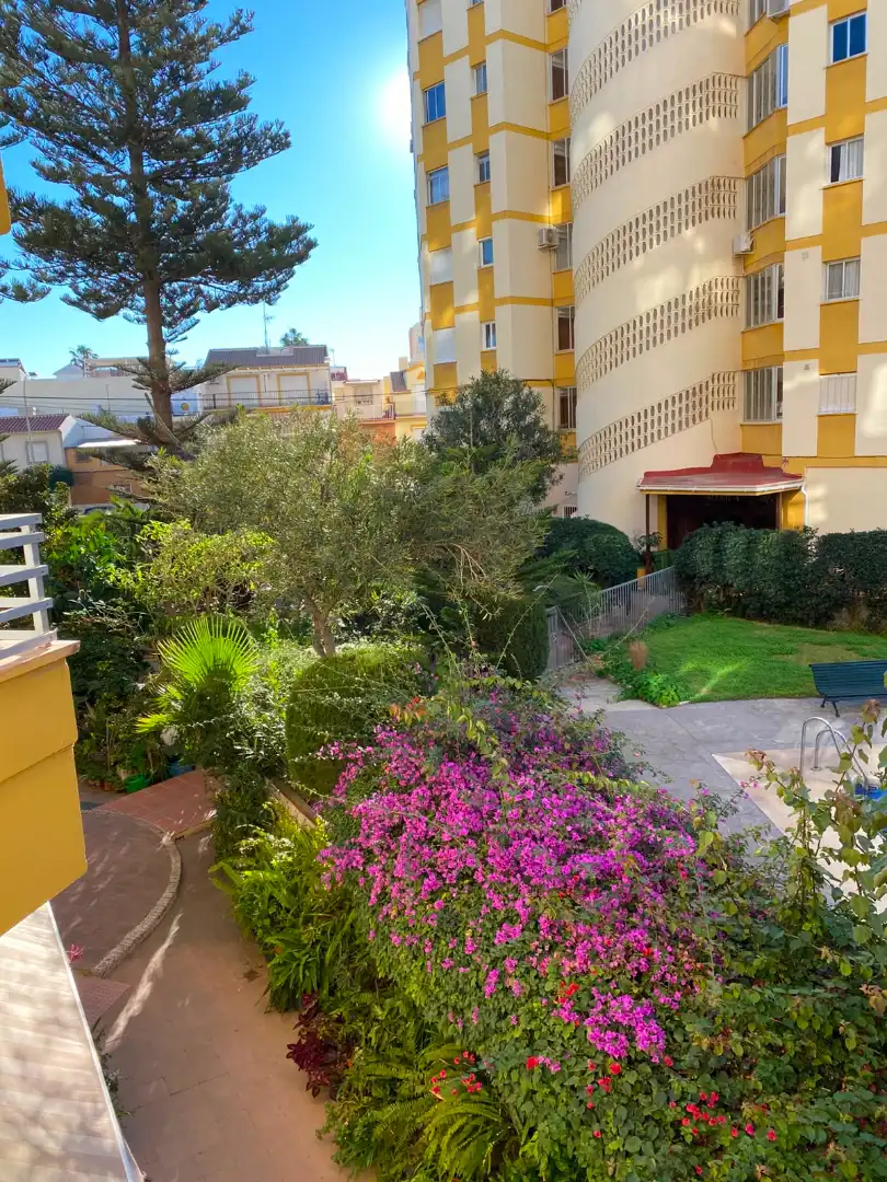 Jardí de Pis en venda en Vélez-Málaga amb Aire condicionat, Calefacció i Moblat
