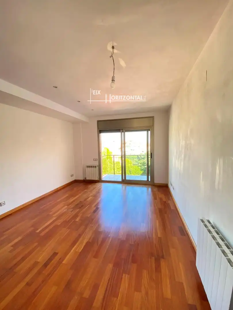 Bedroom of Attic for rent in Sabadell  with Air Conditioner, Heating and Terrace