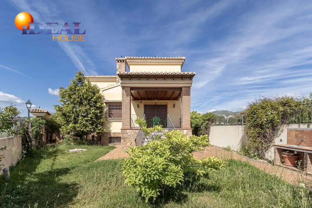 Casa con giardino in vendita a Calle MARIANA PINEDA, imagen 3