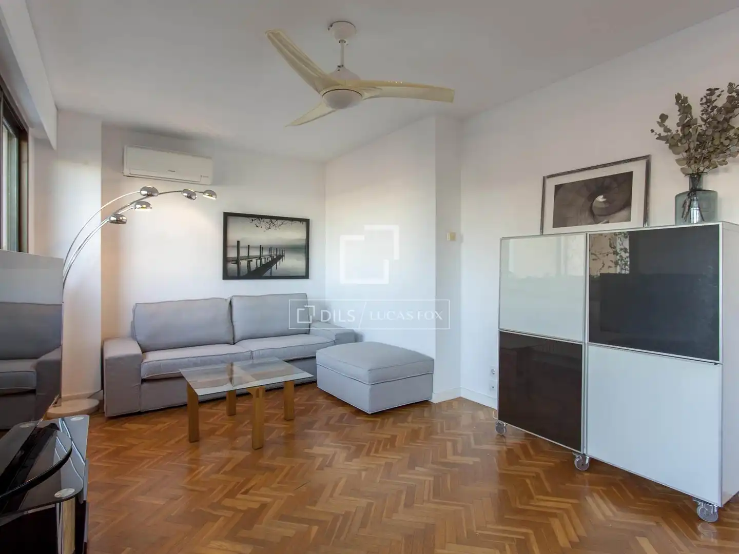 Sala d'estar de Àtic de lloguer en Valencia amb Aire condicionat, Calefacció i Parquet