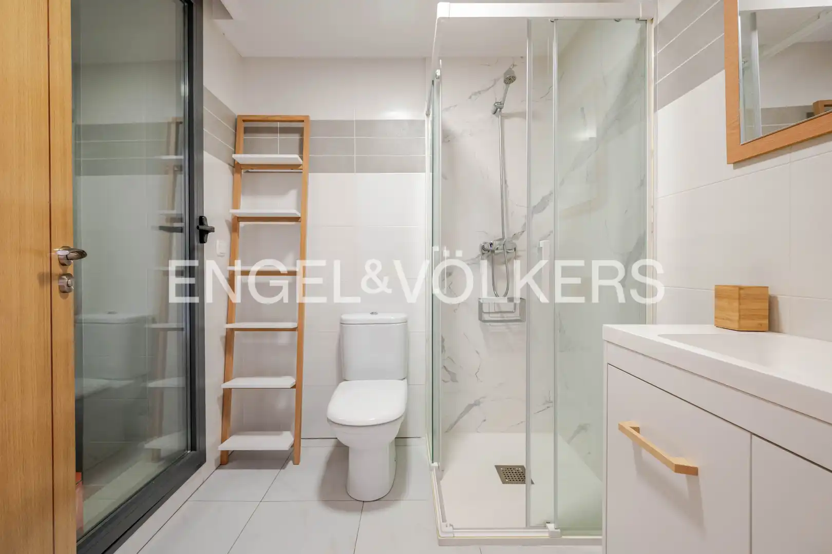 Baño de Piso en venta en Astigarraga con Calefacción, Jardín privado y Terraza