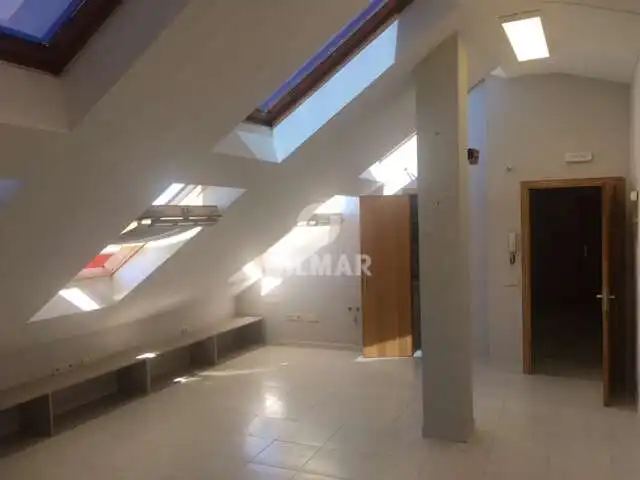 Oficina en venda en Collado Villalba amb Calefacció