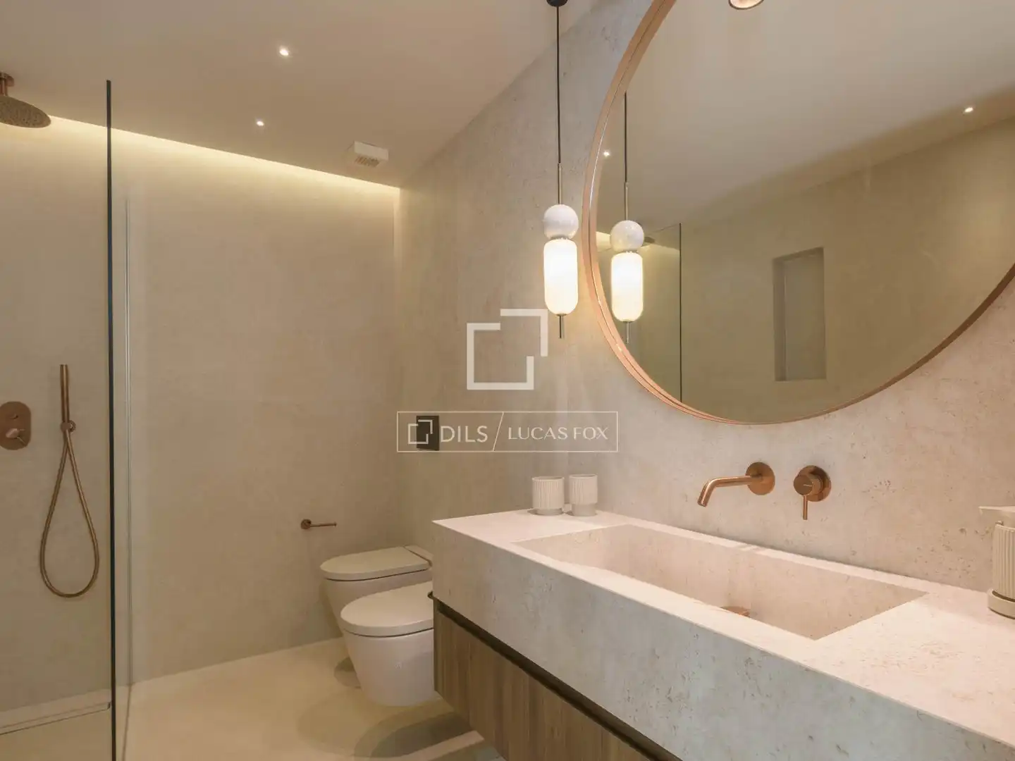 Bany de Casa o xalet en venda en Málaga amb Aire condicionat, Jardí privat i Traster