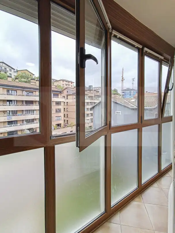 Terrassa de Pis en venda en Donostia - San Sebastián  amb Calefacció