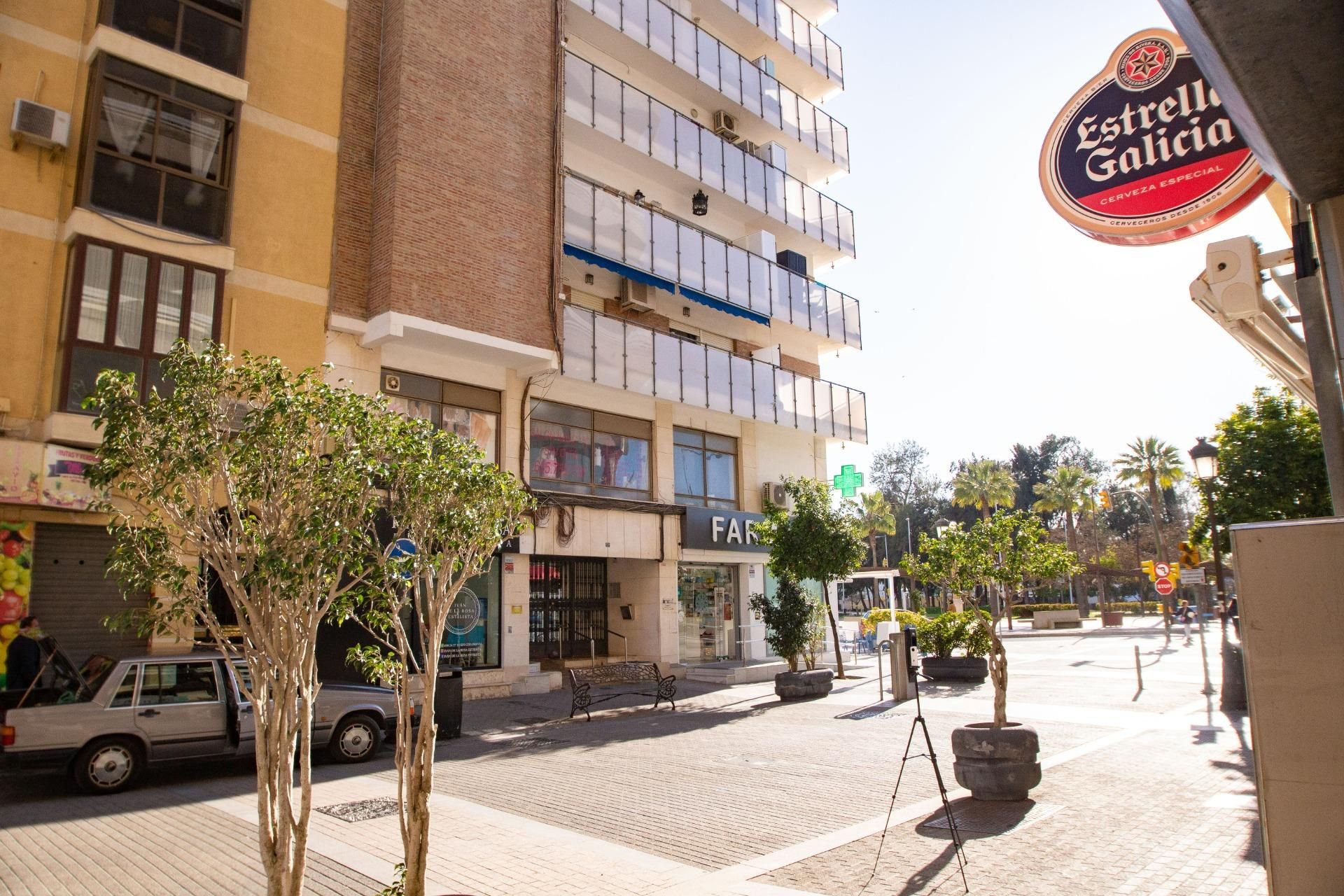 Vista exterior de Local en venda en  Huelva Capital
