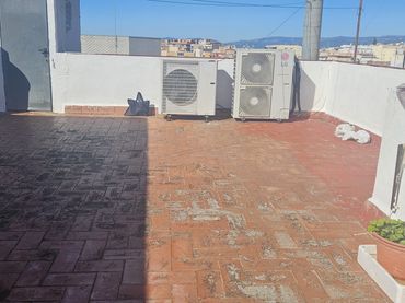 Flat for sale in Carrer Vint-i-u