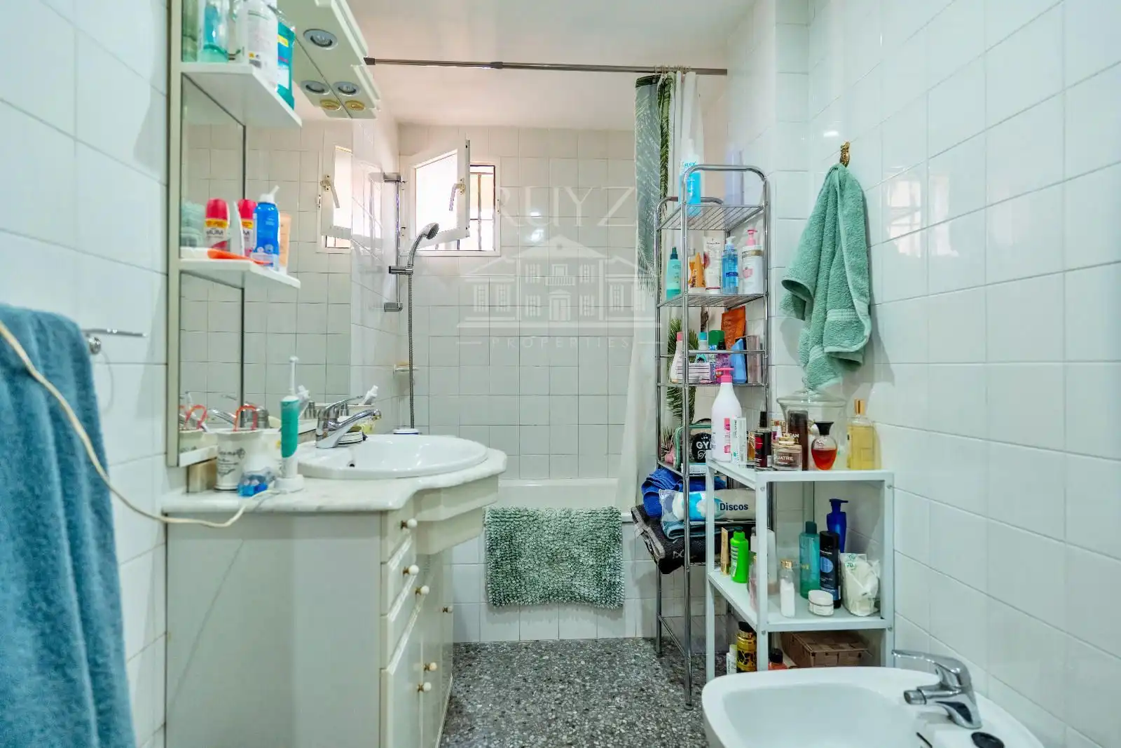 Baño de Piso en venta en Motril con Aire acondicionado, Calefacción y Trastero