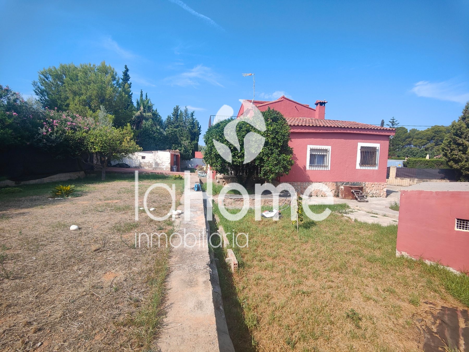House or chalet for sale in Llíria  with Air Conditioner, Private garden and Terrace