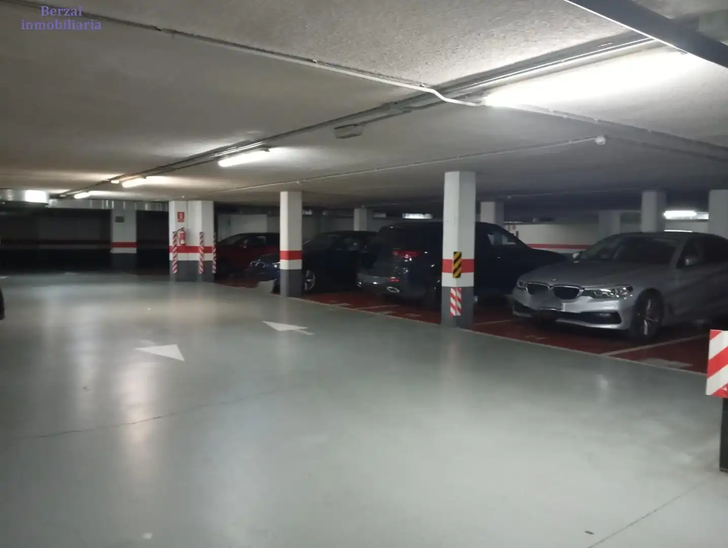 Aparcament de Garatge en venda en  Logroño