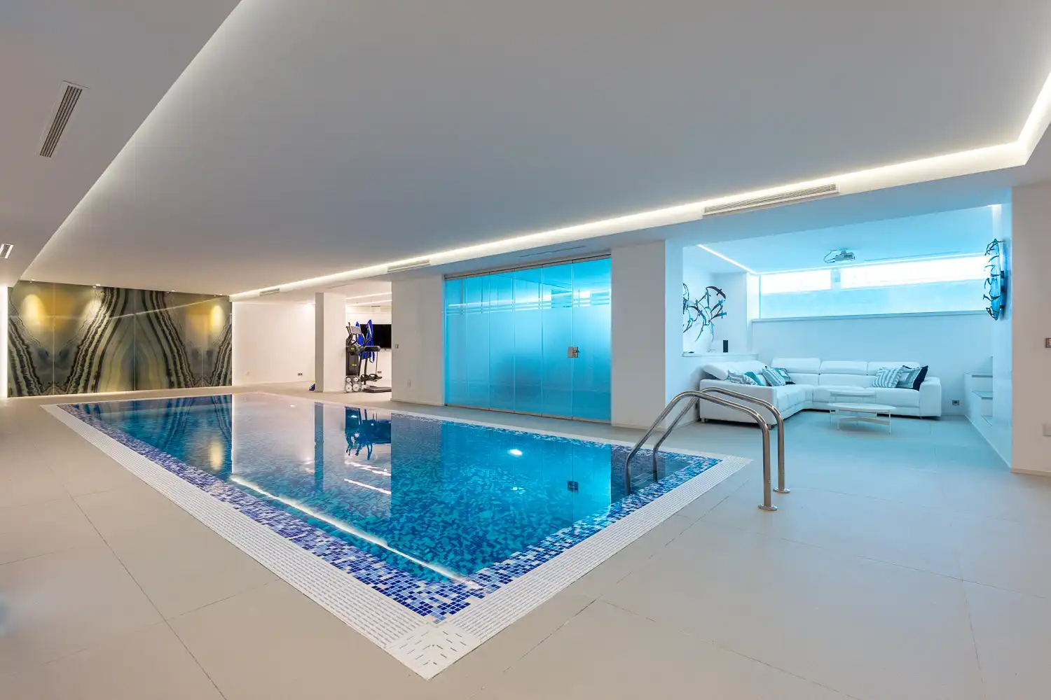 Swimming pool of Houses for rent in Dénia  with Air Conditioner, Heating and Private garden