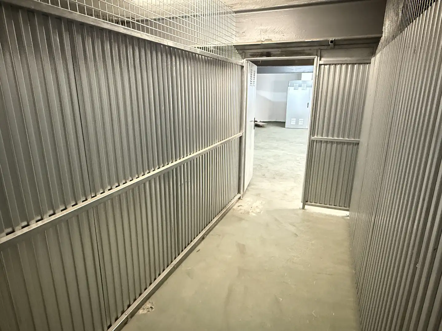 Storage room for rent in Roses