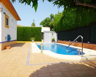 Swimming pool of House or chalet for sale in Espartinas  with Air Conditioner, Heating and Private garden