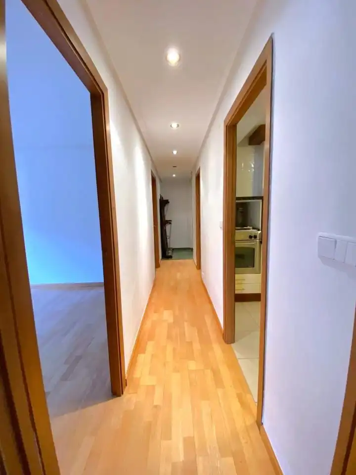 Apartament en venda en León Capital  amb Calefacció i Parquet