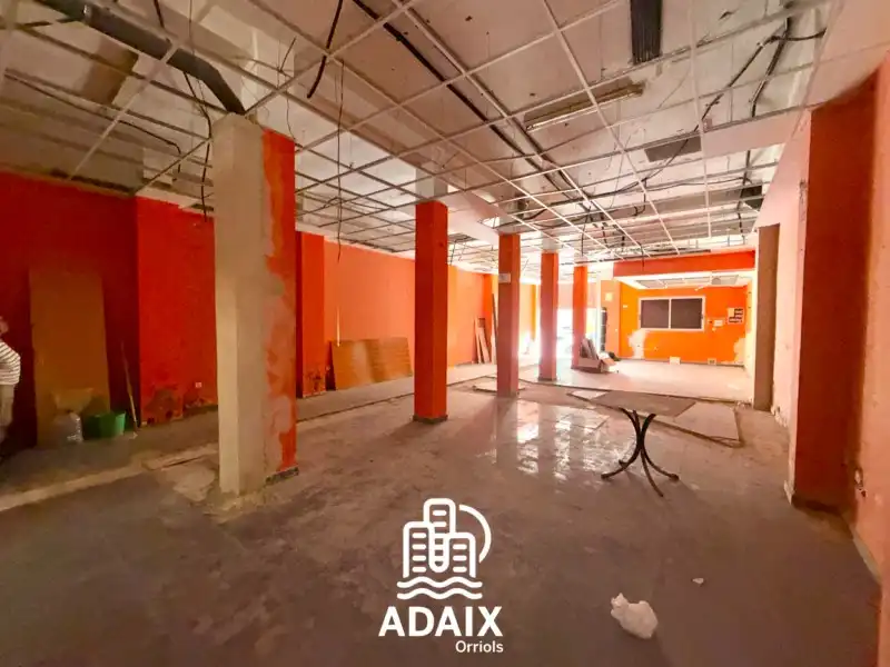 Local comercial en venta en Carrer de Colom 38, imagen 2