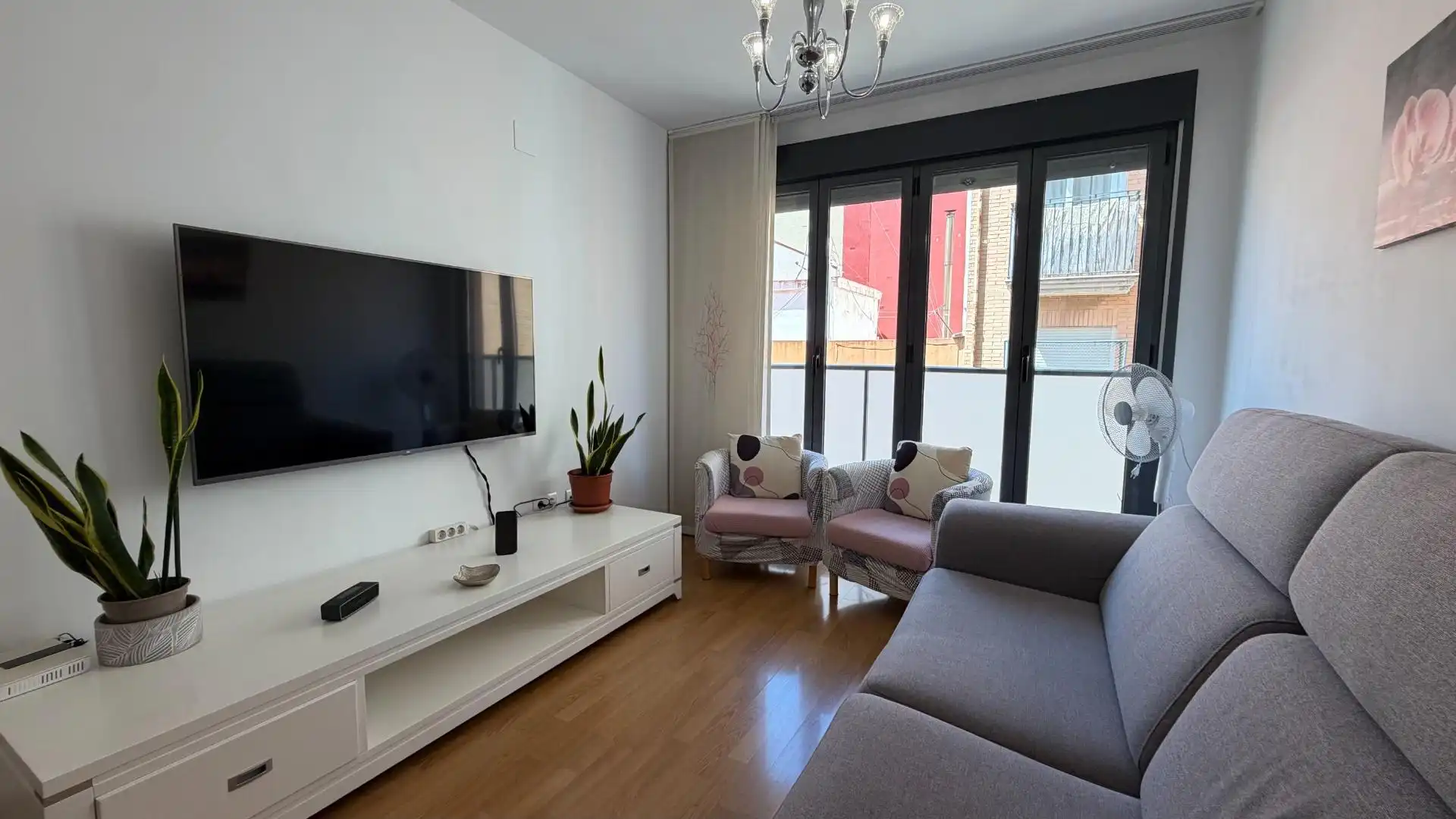 Living room of Flat for sale in Valencia  with Air Conditioner, Heating and Parquet flooring