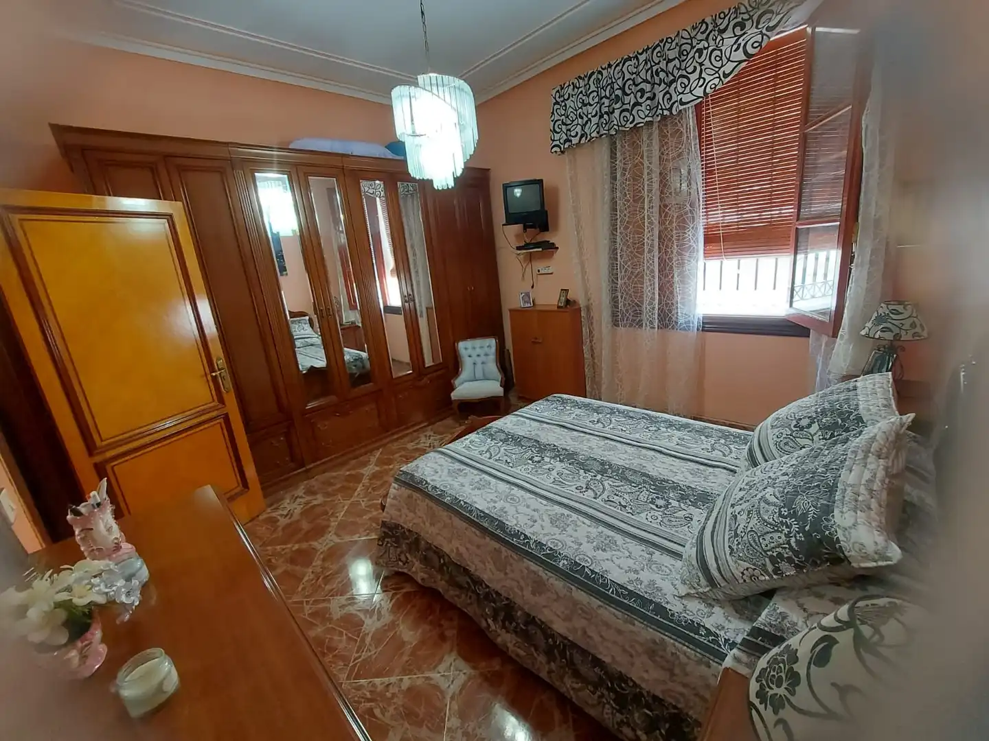 Habitación de Casa o chalet en venta en Úbeda con Trastero, Balcón y Internet