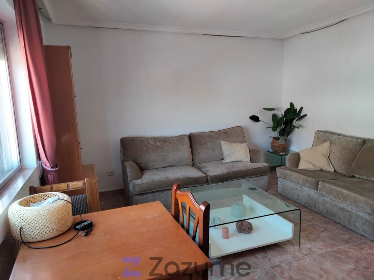 Living room of Flat to rent in Ávila Capital  with Air Conditioner, Heating and Storage room