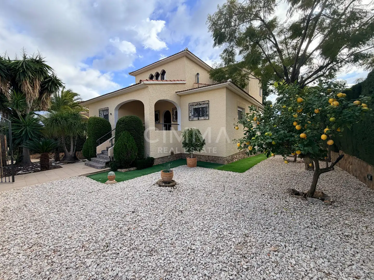 Vista exterior de Casa o chalet en venta en Benidorm