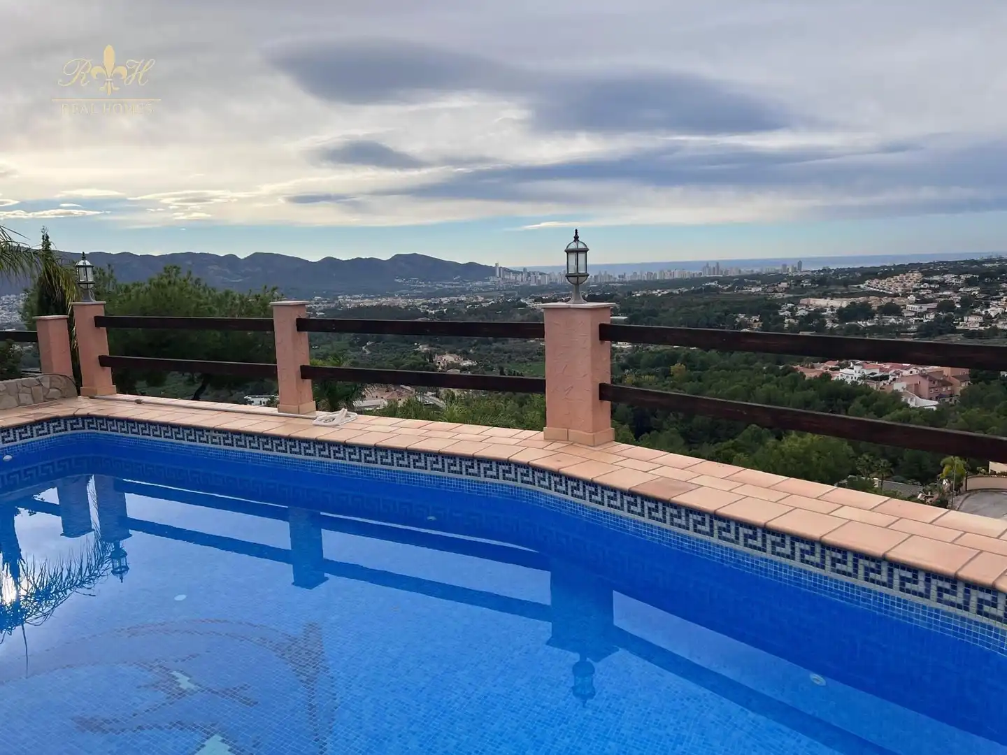 Swimming pool of Houses for sale in L'Alfàs del Pi  with Air Conditioner, Heating and Terrace