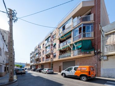 Appartamento con balcone in vendita a Carrer Dotze