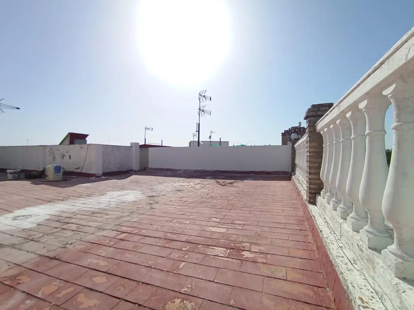 Terrassa de Casa o xalet en venda en Dos Hermanas amb Aire condicionat, Terrassa i Traster