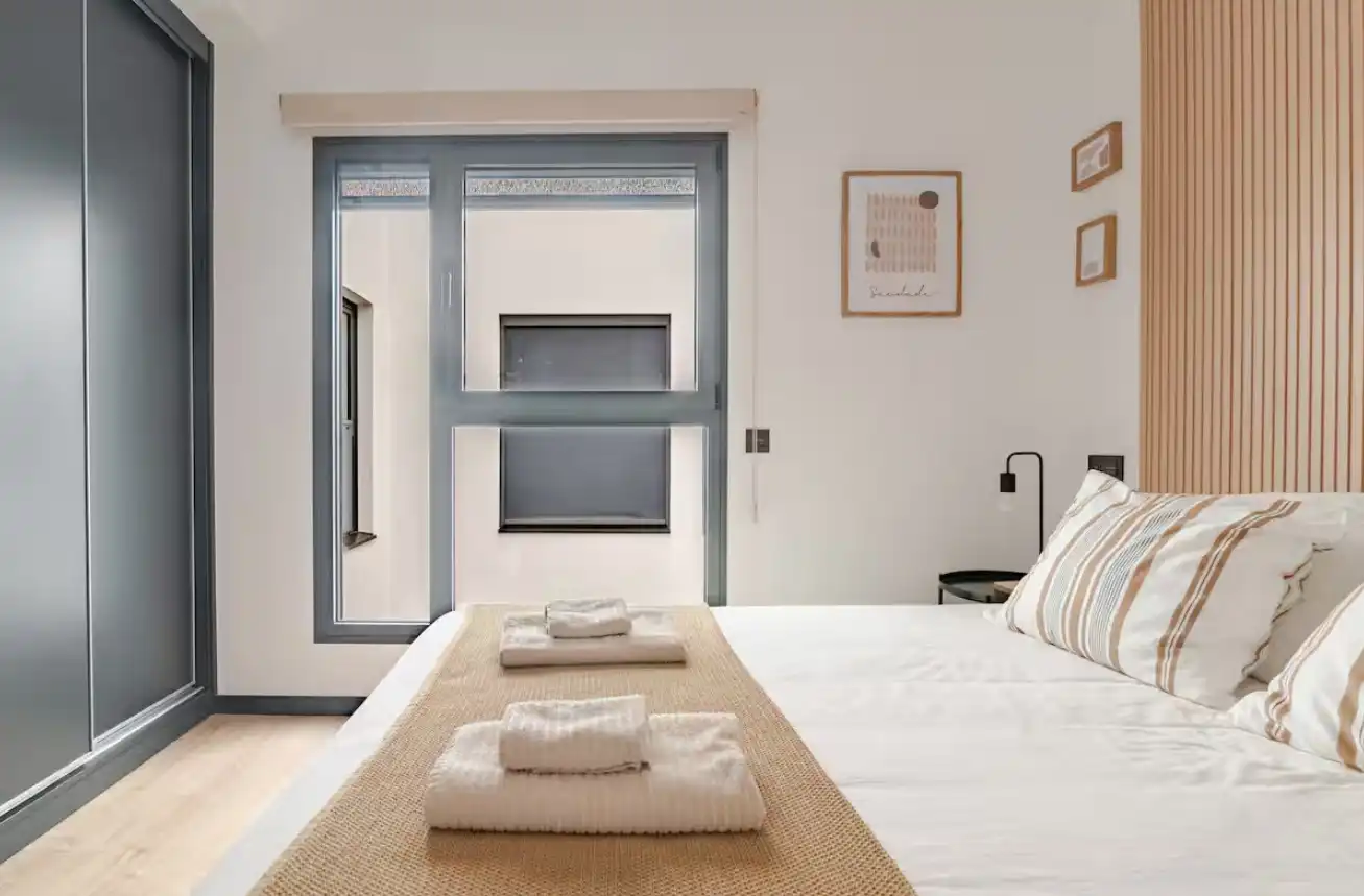Habitación de Apartamento de alquiler en Las Palmas de Gran Canaria con Aire acondicionado, Calefacción y Parquet