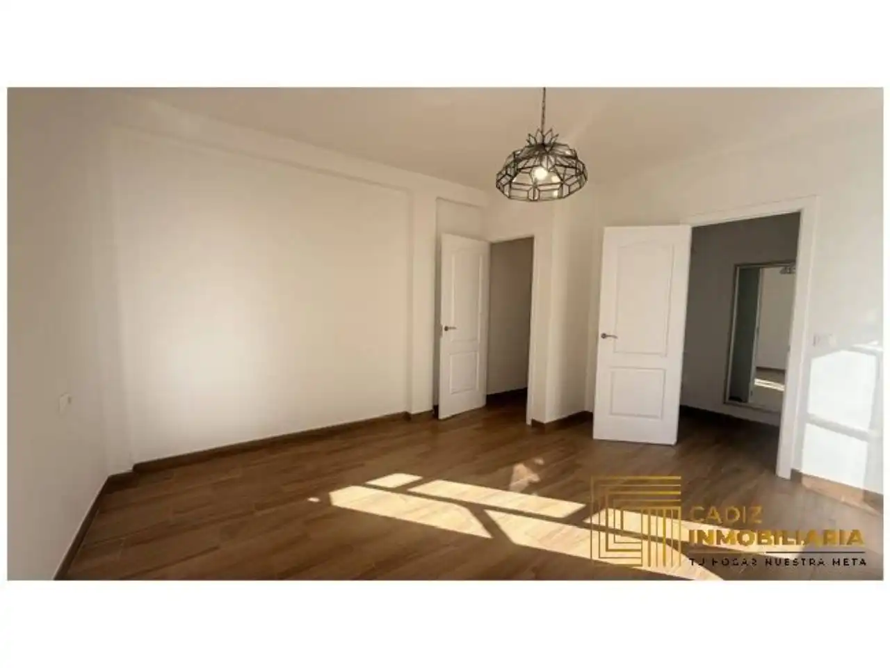 Bedroom of Flat for rent in El Puerto de Santa María  with Air Conditioner and Balcony