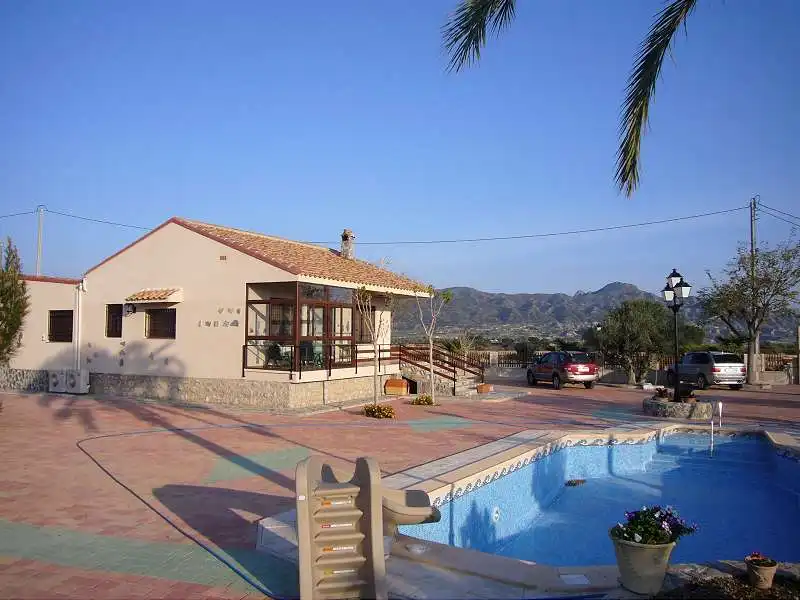 House for sale in Abanilla
