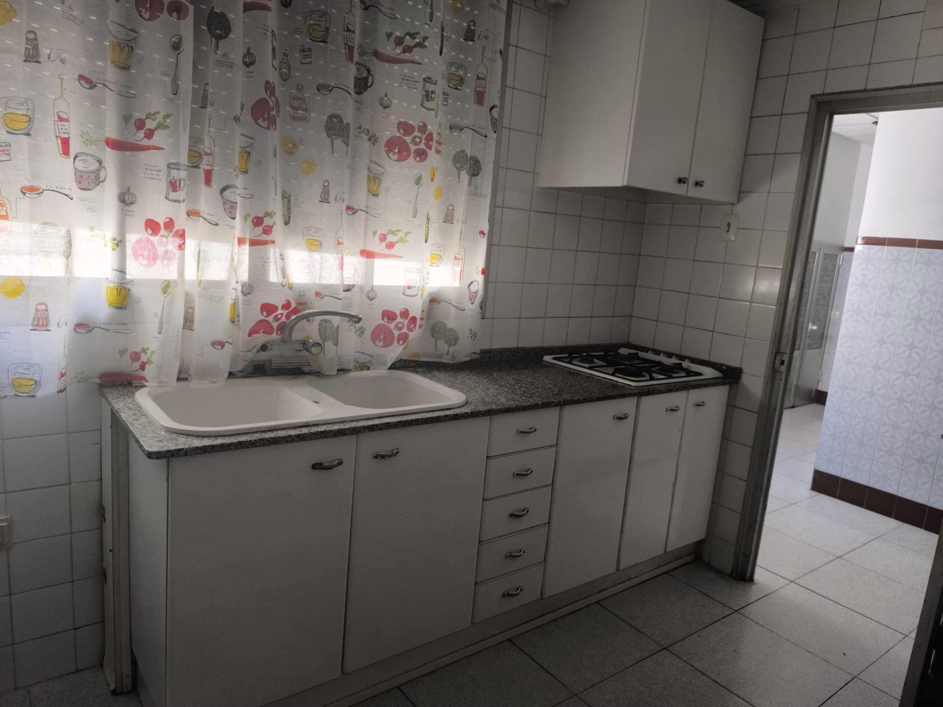 Kitchen of Flat for sale in Paterna