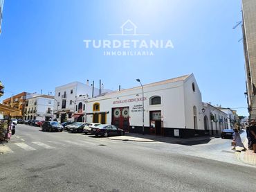 Business premises to rent in Centro - Calzada - Cabo Noval