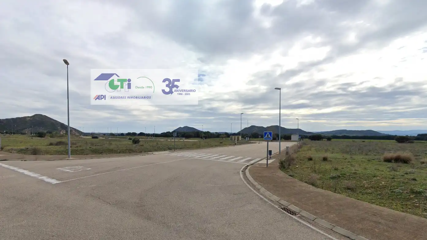 Terreny industrial en venda en Ayerbe