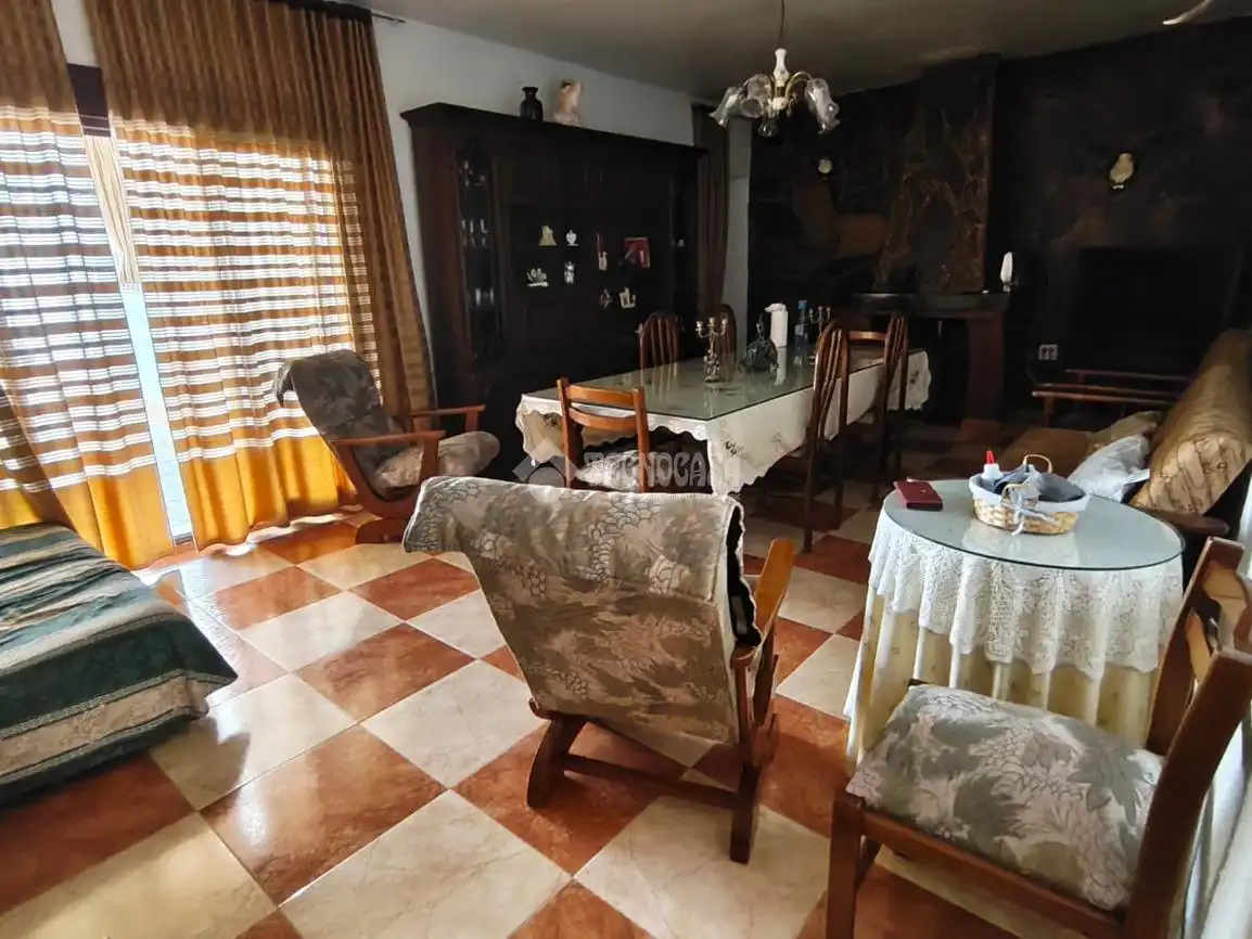 Menjador de Casa adosada en venda en La Carolina amb Moblat