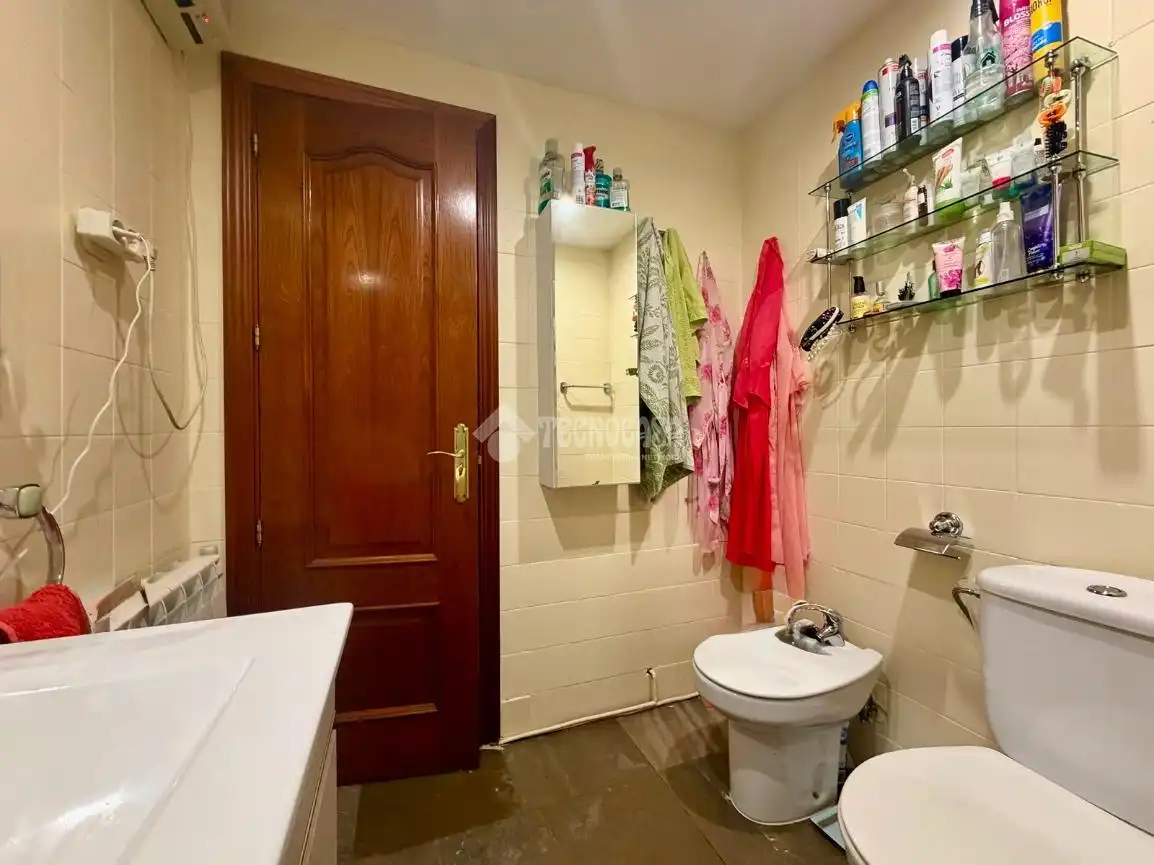 Baño de Piso en venta en Madrid con Aire acondicionado, Calefacción y Parquet