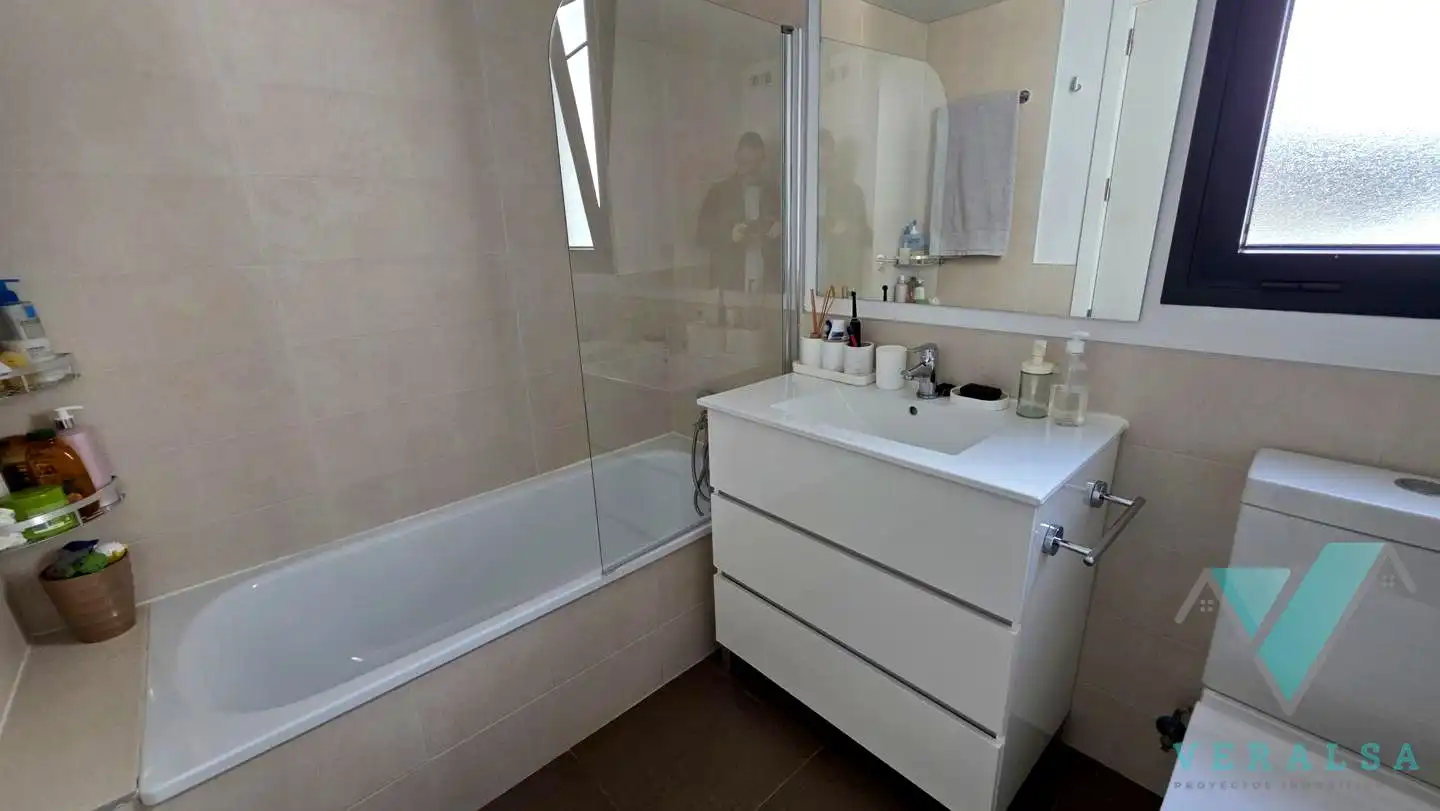 Baño de Piso en venta en Madrid con Aire acondicionado, Calefacción y Terraza