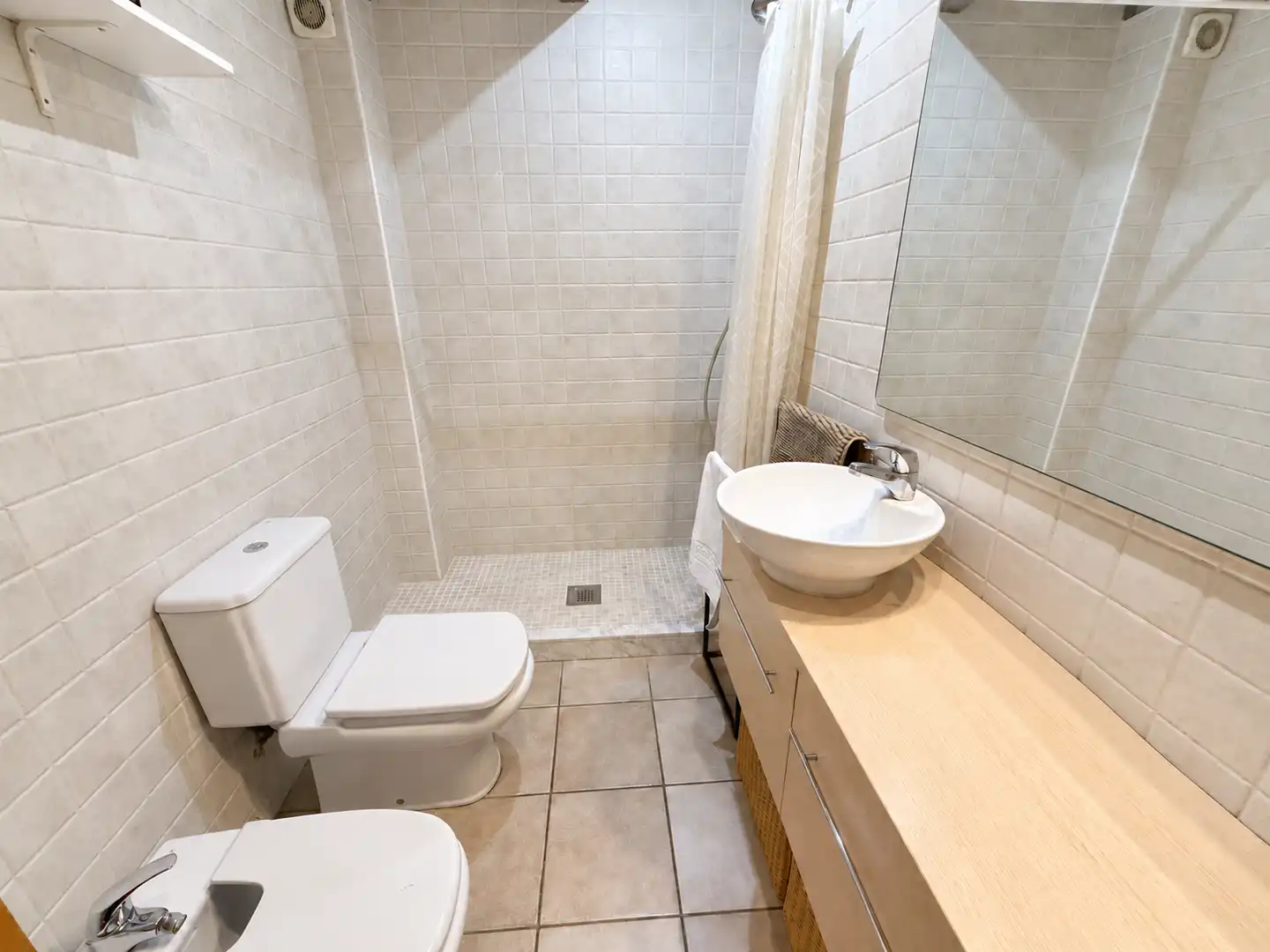 Bathroom of Duplexes for sale in Manlleu  with Heating, Oven and Balcony