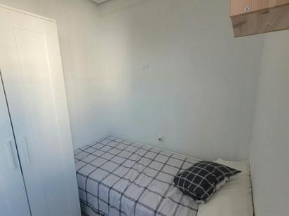 Bedroom of Flat to share in  Sevilla Capital  with Furnished and Internet