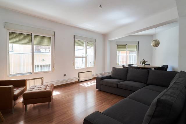 Piso en Venta en Plaza de la Constitución, 10 en San Ildefonso - Catedral