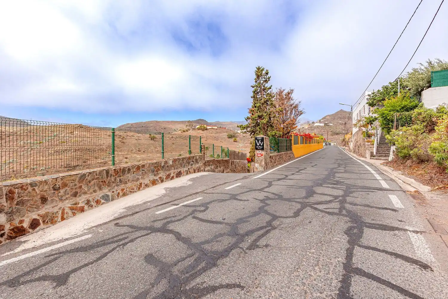 Vista exterior de Casa o chalet en venta en Telde con Jardín privado, Terraza y Piscina