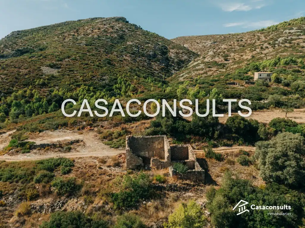 Casa rustica con giardino in vendita a Useras /  Les Useres