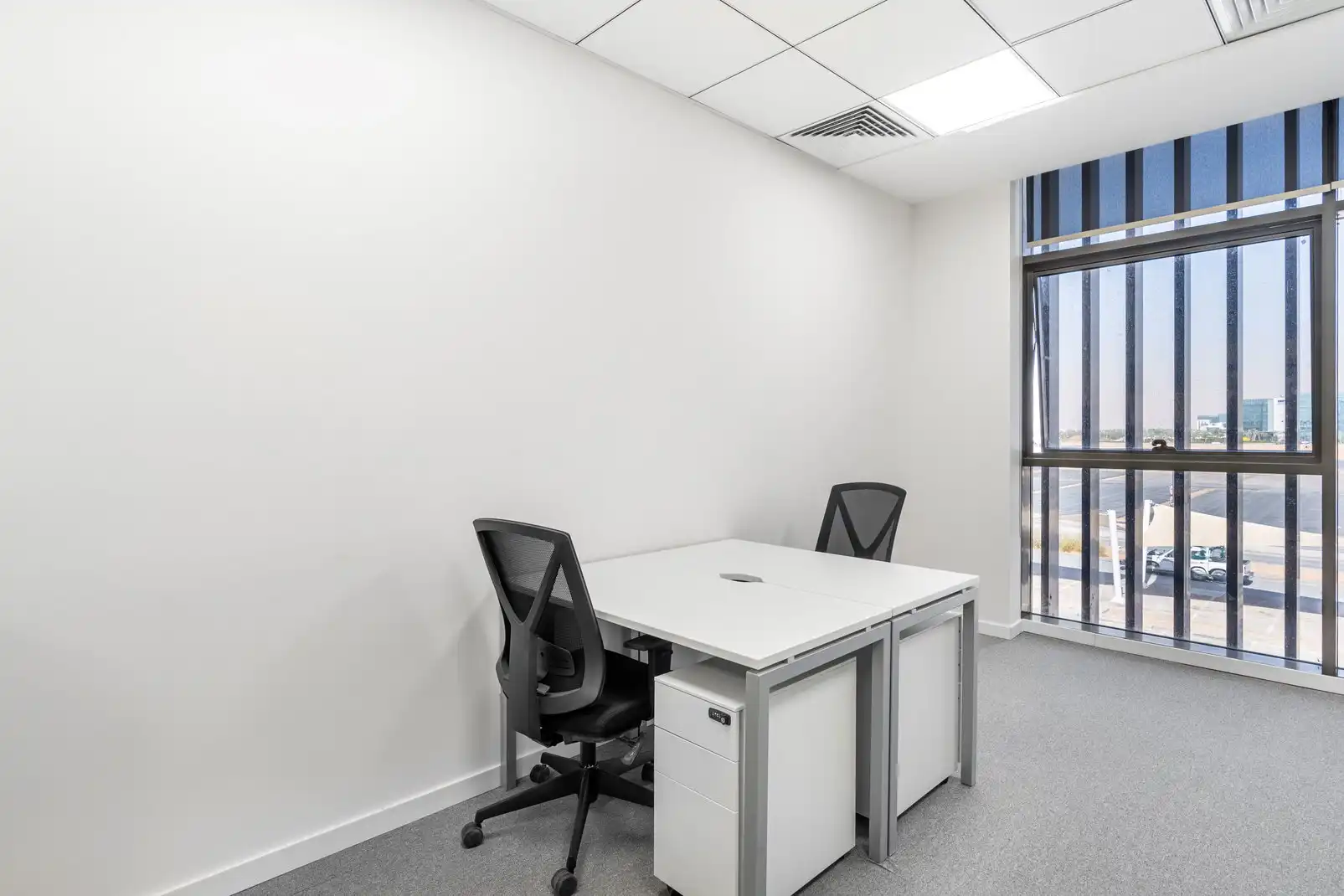 Büro zur Miete in Madrid mit Klimaanlage, Heizung und Möbliert