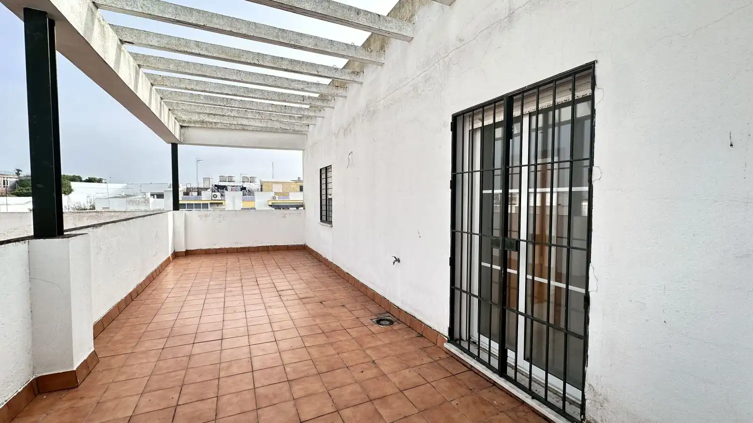Terraza de Ático en venta en Lebrija con Calefacción, Terraza y Trastero